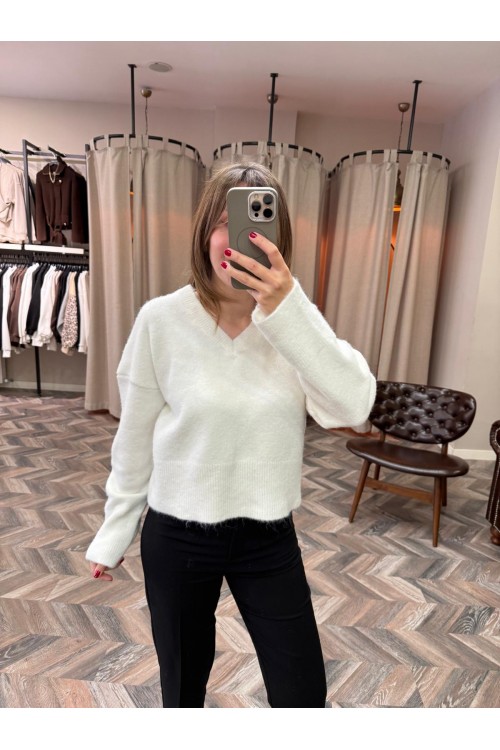 8757-10645 V YAKA YUMUŞAK DOKULU TRİKO KAZAK