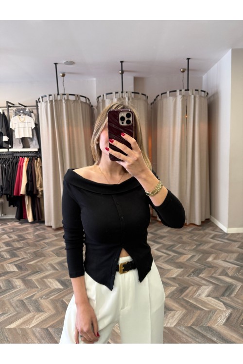 9105-31400 OMUZLARI AÇIK DÜĞMELİ TOP