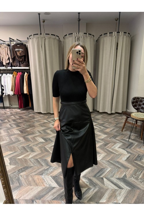 9975-5345 ETEĞİ DERİ TRİKO ELBİSE