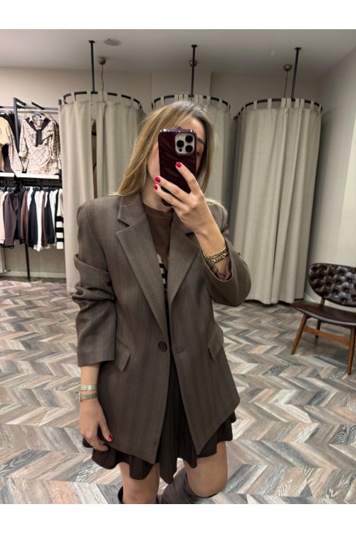 10033-6219 BALIKSIRTI YÜN CEKET