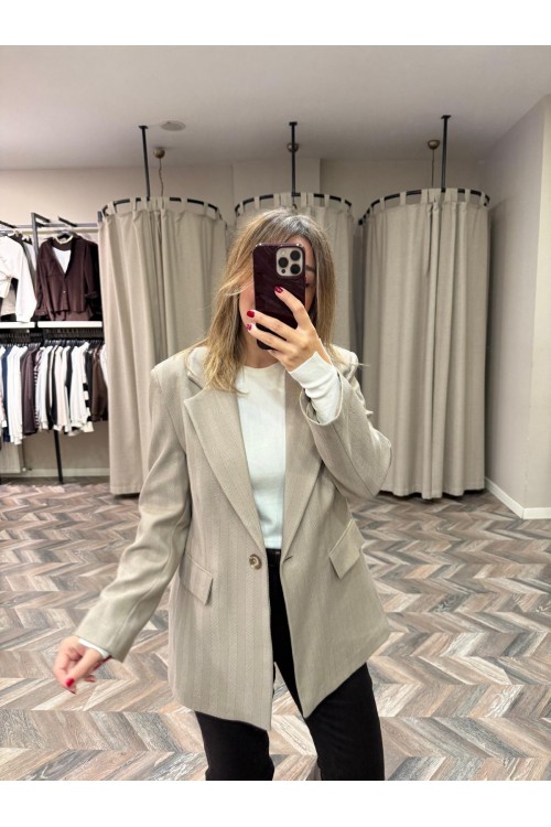 10033-6219 BALIKSIRTI YÜN CEKET