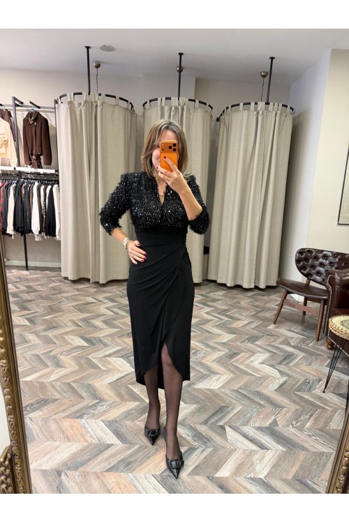 10023-7036 V YAKA ELBİSE