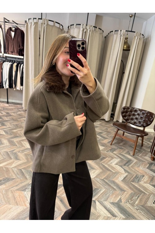 10122-250665 KÜRK YAKA KAŞE KABAN