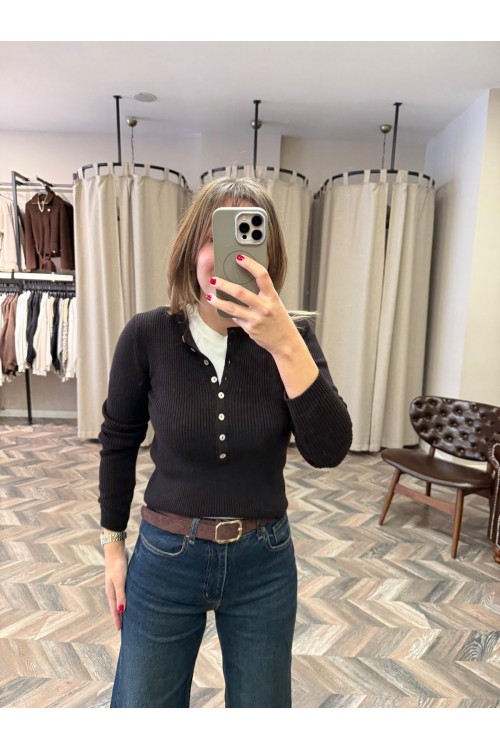 10144-10819 YÜNLÜ DÜĞMELİ TRİKO KAZAK