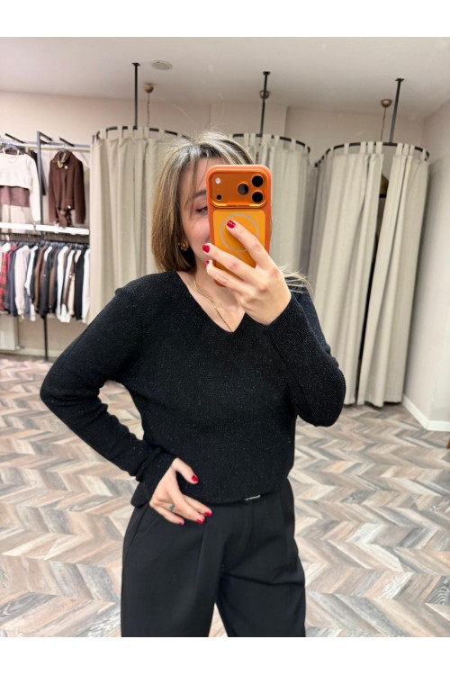 10172- 152 SİMLİ V YAKA TRİKO