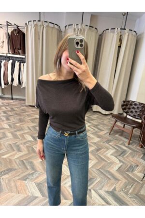 10239-251072 TEK OMUZ BLUZ