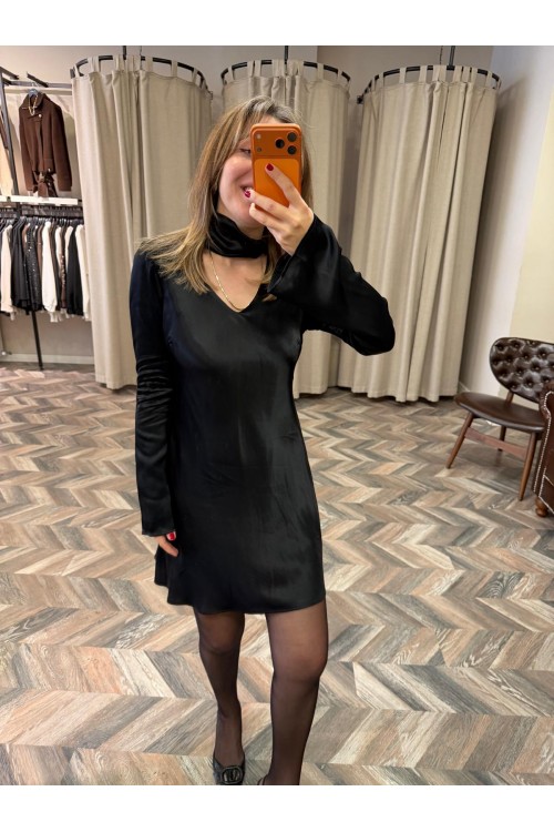 10268-7778 FULARLI SATEN ELBİSE