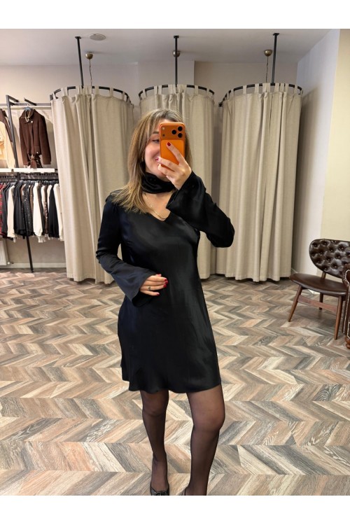 10268-7778 FULARLI SATEN ELBİSE