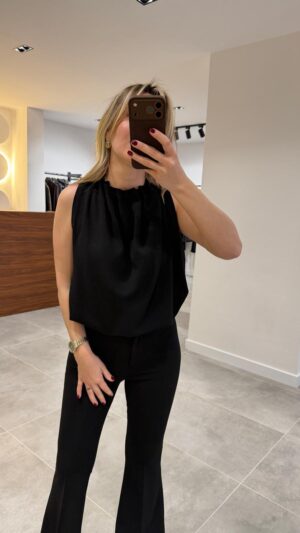 WhatsApp Image 2026-04-10 at 13.07.15 (7) 0011-BOYUNDAN BAĞLAMALI CROP