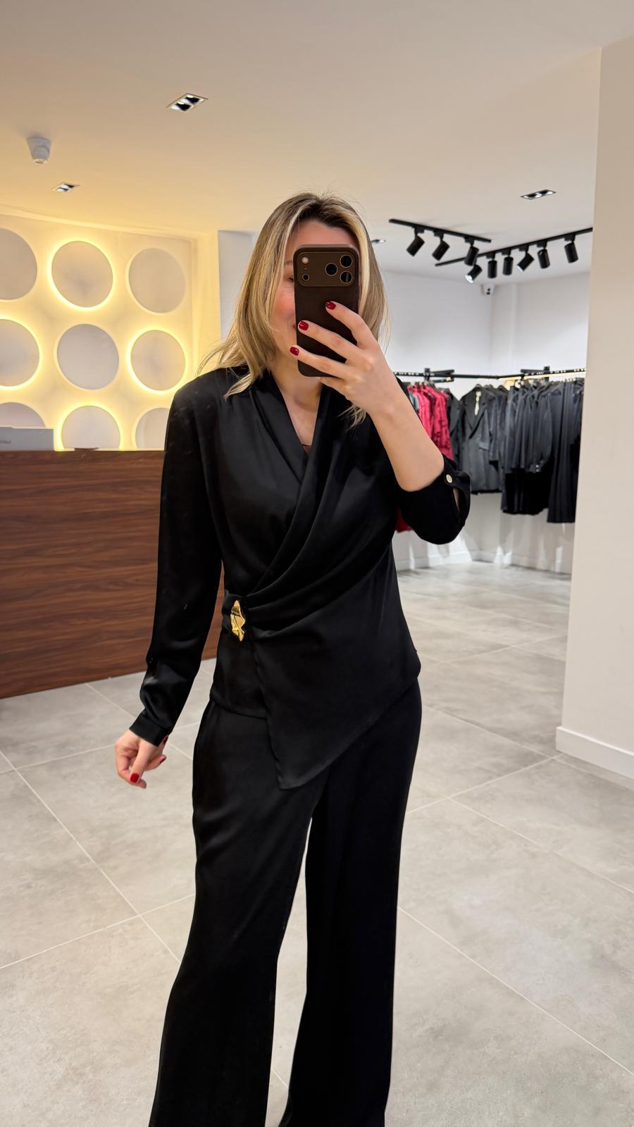 251270-KURUVAZE YAN TOKALI BLUZ