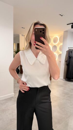 1525-YAKASI İNCİLİ BLUZ