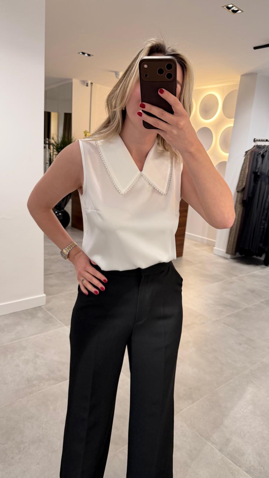 1525-YAKASI İNCİLİ BLUZ