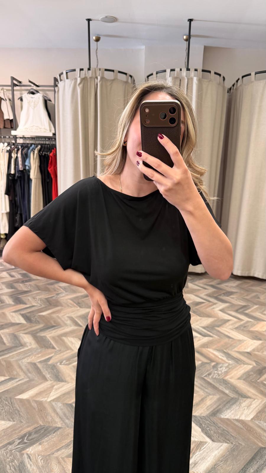 32574-KAYIK YAKA BÜZGÜLÜ TOP
