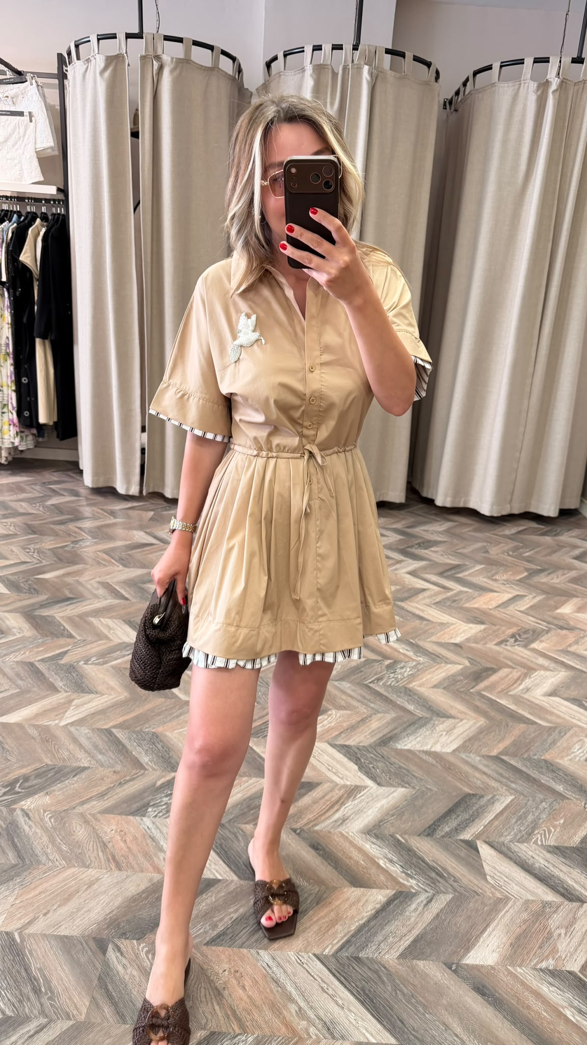 37458-GARNİLİ KISA KOL ELBİSE