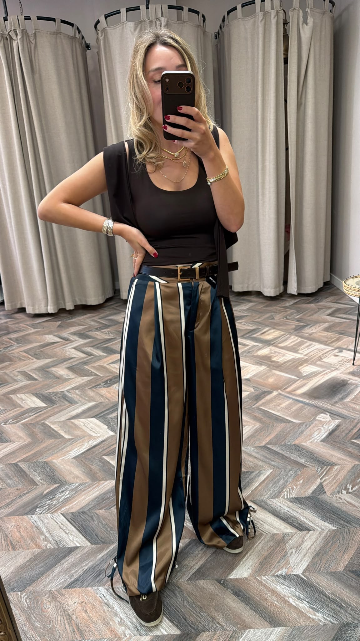 9000-ÇİZGİLİ SATEN PANTOLON