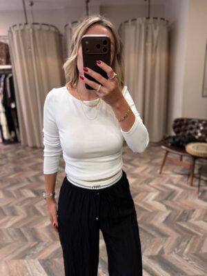 31401-BÜZGÜLÜ KAYIK YAKA TOP