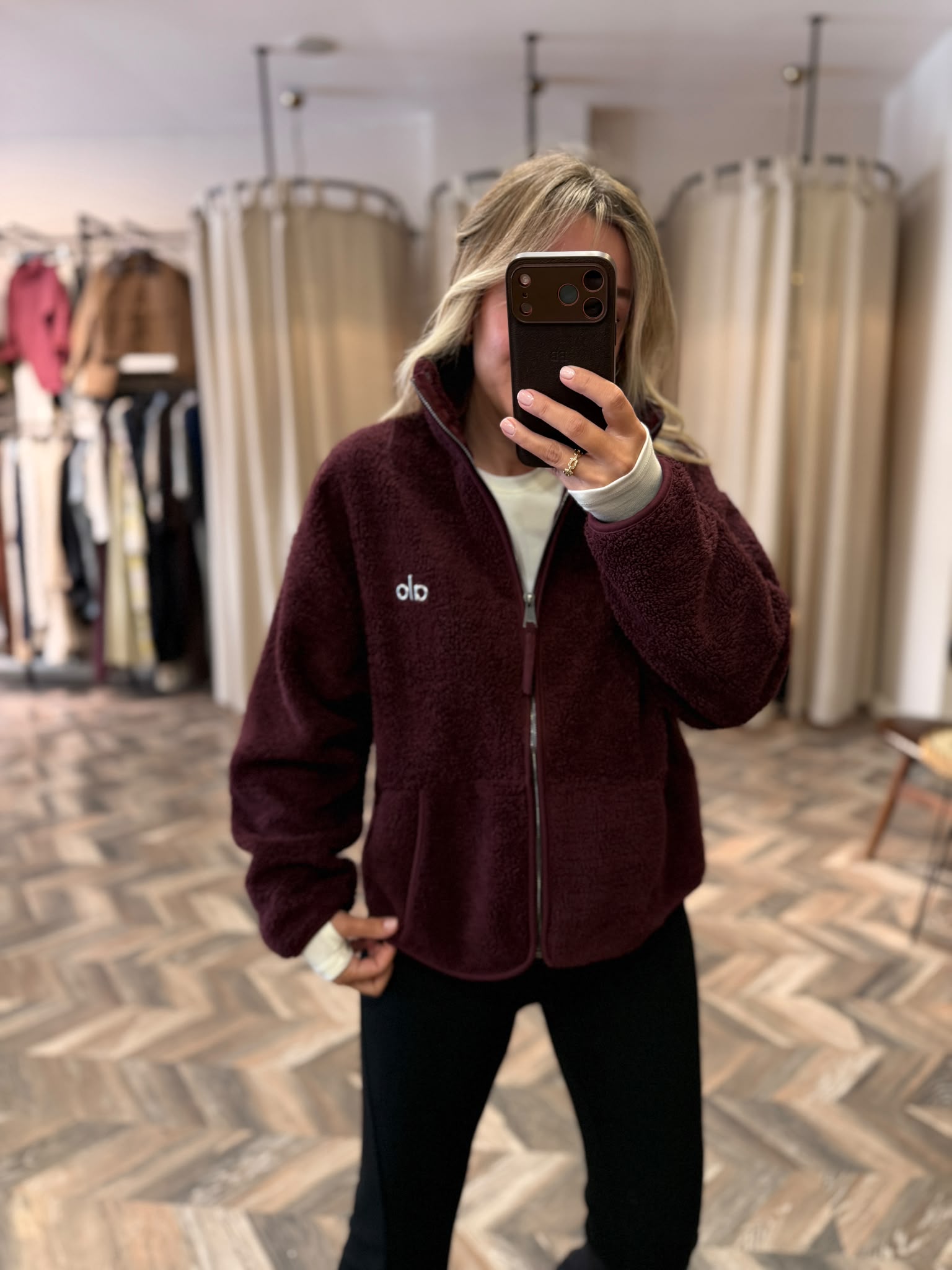 3232-HIRKA